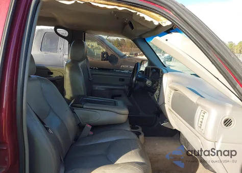 2005 Chevrolet Silverado 1500 Ls from USA, damaged, VIN 2GCEC13T751379485